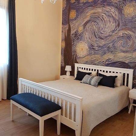 The Starry Night Apartment Батумі Екстер'єр фото