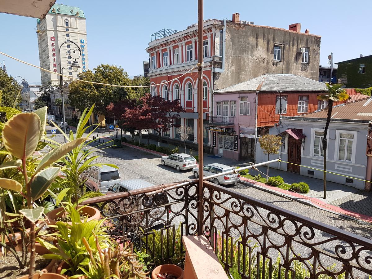 The Starry Night Apartment Батумі Екстер'єр фото