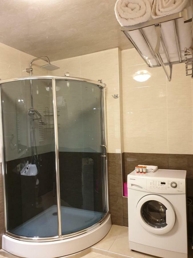 The Starry Night Apartment Батумі Екстер'єр фото